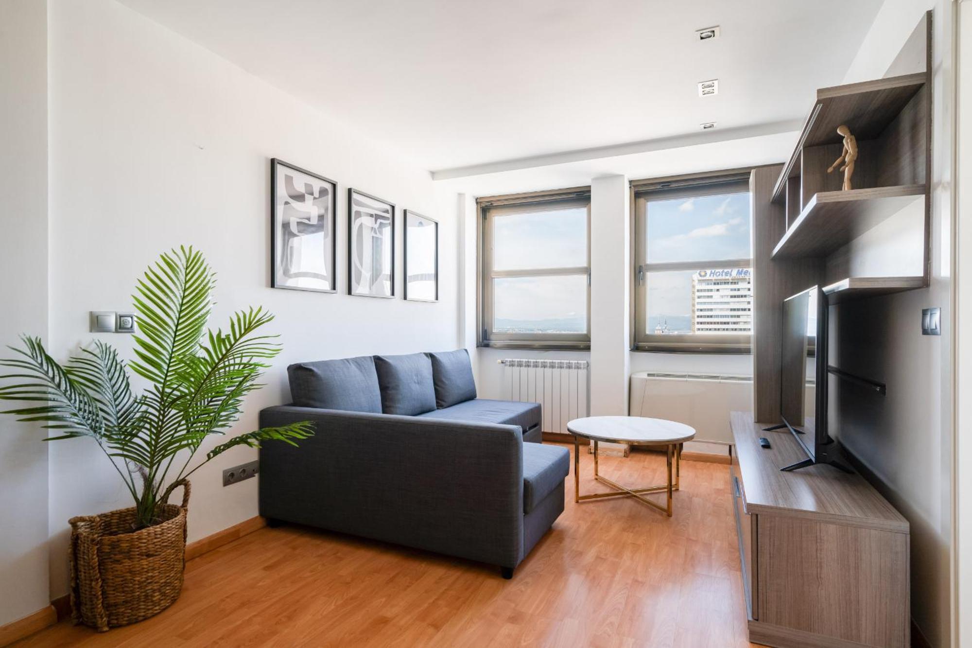 Apartamento En Plaza De Espana Alquiler Temporal Мадрид Екстер'єр фото