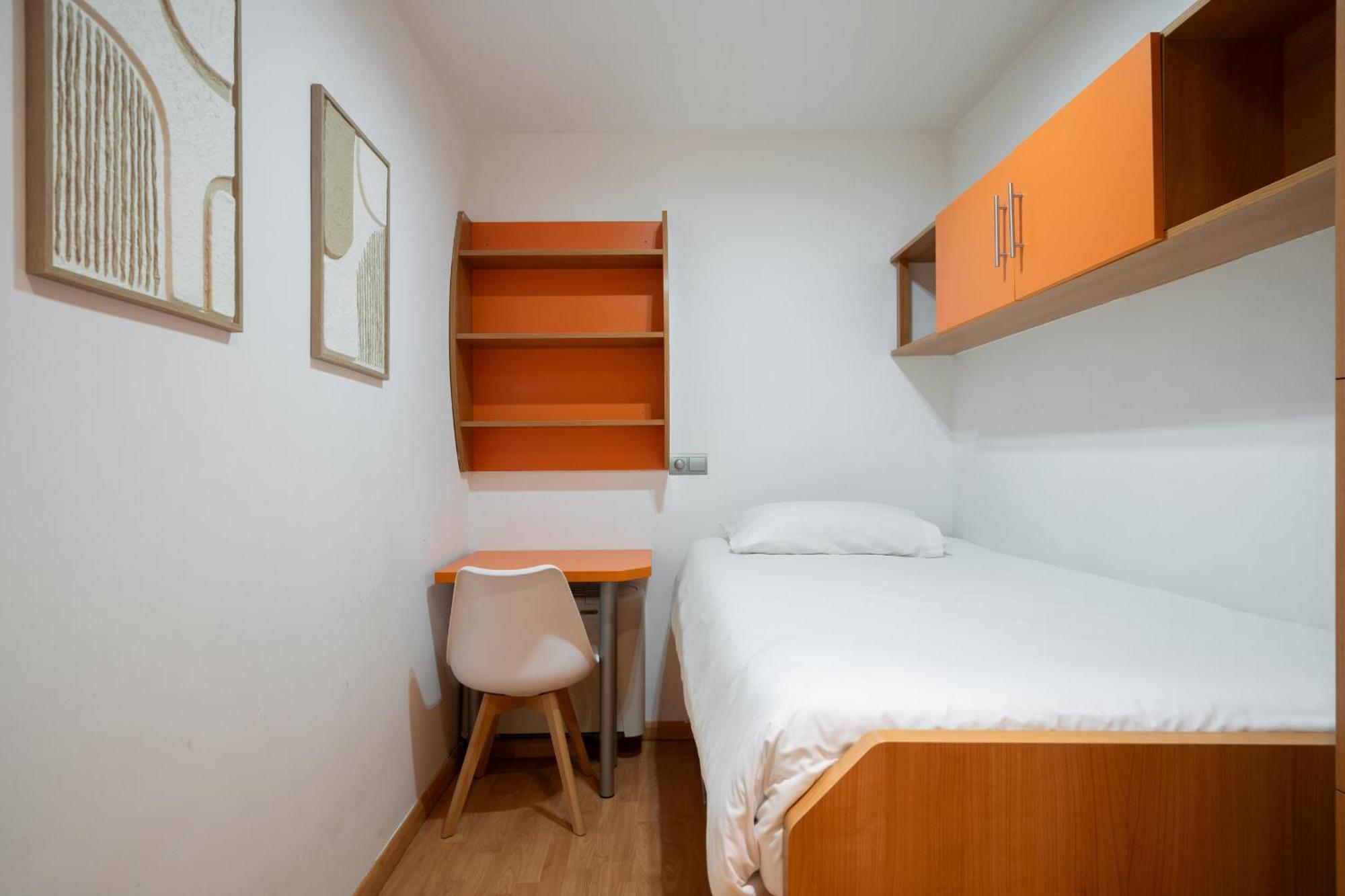 Apartamento En Plaza De Espana Alquiler Temporal Мадрид Екстер'єр фото